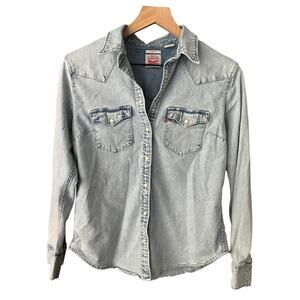 Levi’s Classic Fit Pearl Snap Button Down Denim Western Shirt Medium